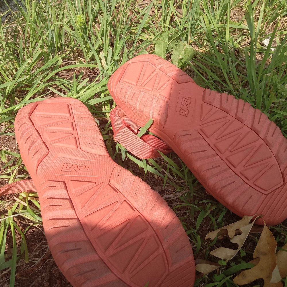Women's Teva Hurrican Xlt Coral Size 10 Sandals - Image 4